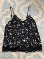 Top Shirt h&m schwarz Blumen Spitze gr. 32 Bayern - Weilheim Vorschau