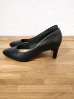 Schwarze Leder Pumps von Clarks Größe 40 München - Bogenhausen Vorschau