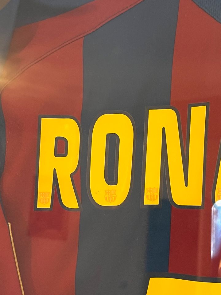 RONALDINHO Trikot FCBARCELONA in Leipzig