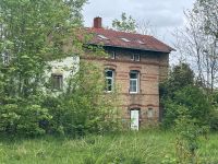 Zweifamilienhaus mit Garage und riesigen Garten an Selbstsanierer zu vermieten Thüringen - Sömmerda Vorschau