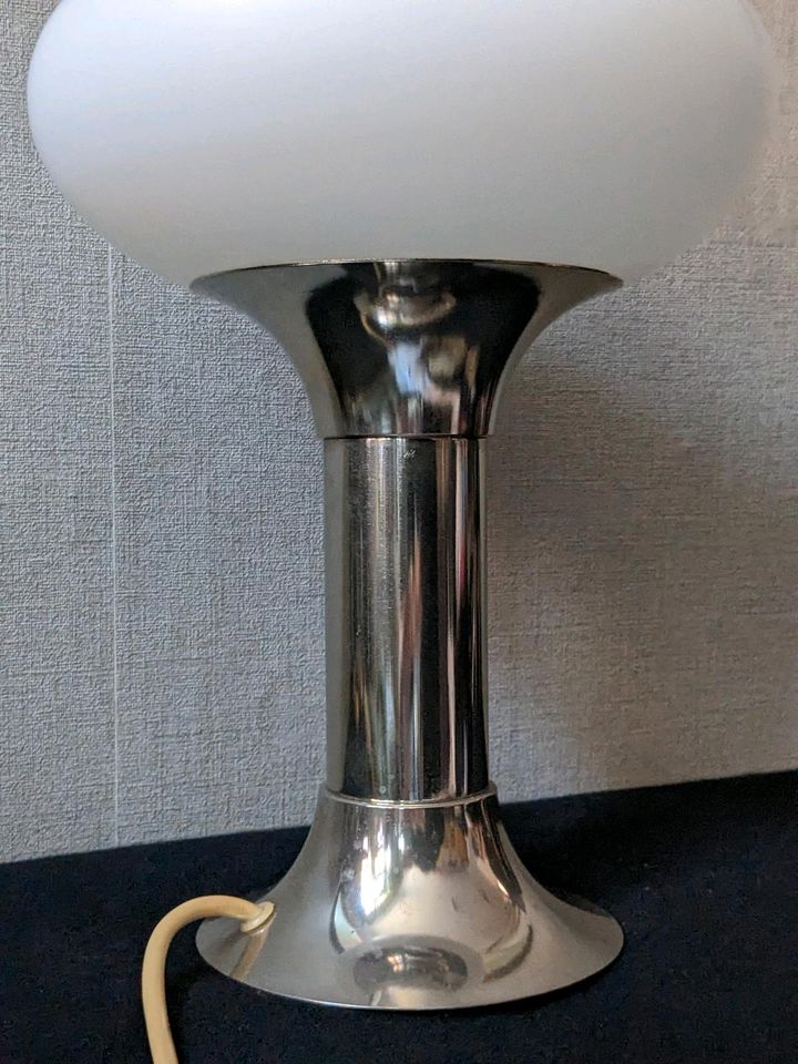 Moon Tischlampe Chrom/Weiß Ufo Space Age Mid Century Vintage in Schwerin