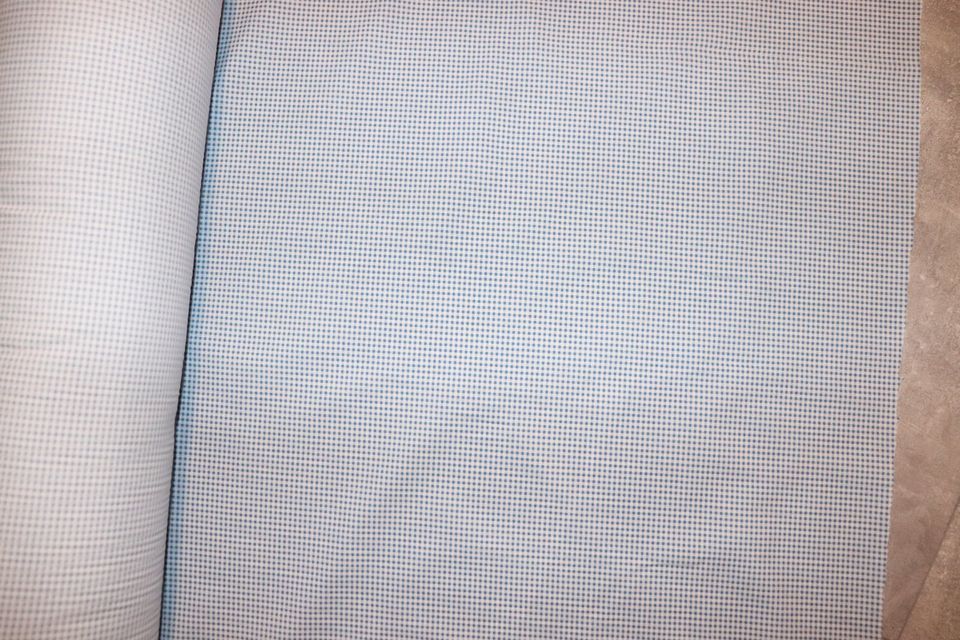 Hemden/Blusenstoff, - Farbe blau/weiß kariert- 1€ der lfd. Meter in Großaitingen