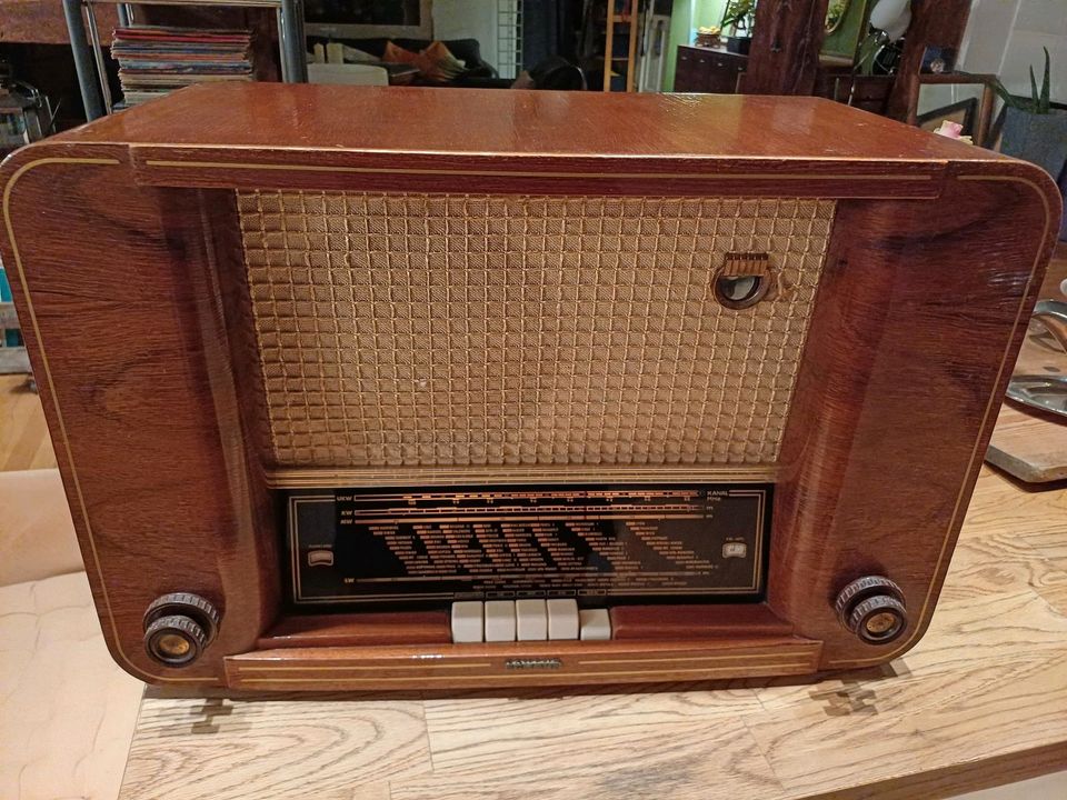 Schaub Röhrenradio "Weltsuper", 1952, Top Originalzustand in Schlüchtern