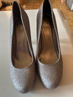 Tamaris High Heels neu Größe 38 Bayern - Haldenwang i. Allgäu Vorschau