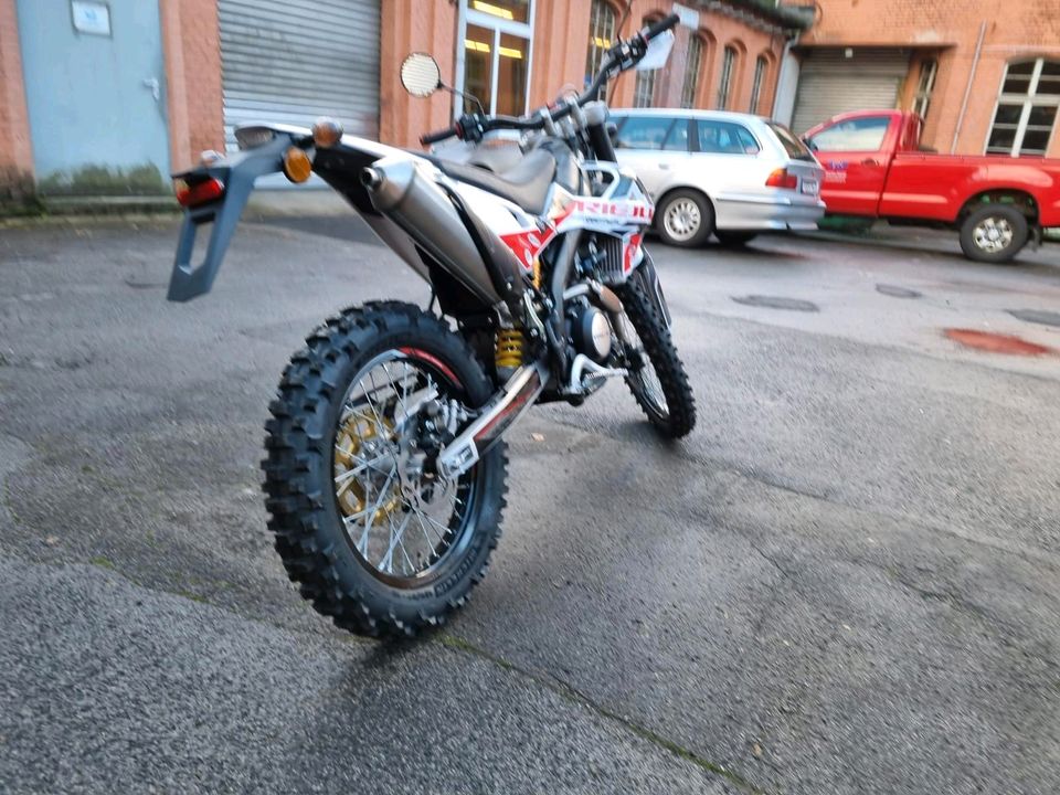 Rieju Marathon Pro 125i CROSS LC Euro5 MODELL 2024 NEU SOFORT in Wermelskirchen