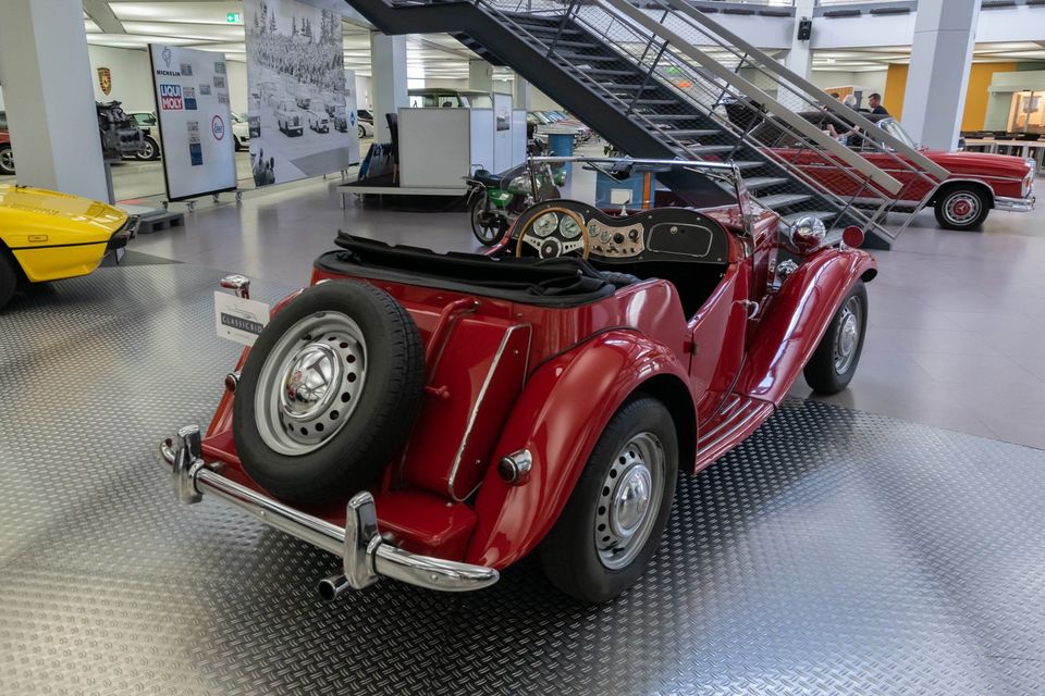 MG TD Roadster aus 1952 in Neuwied