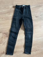 Zara Skinny Jeans in Gr. 140 Berlin - Schöneberg Vorschau