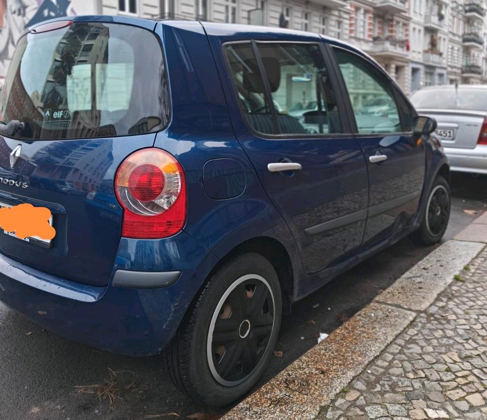 Renault Modus sparsames Stadtauto,Klima,TÜV bis Juni.25 in Berlin
