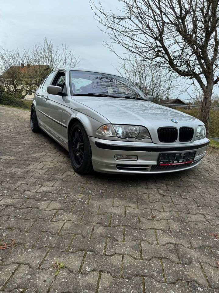 BMW e46 330i in Wald Oberpf.