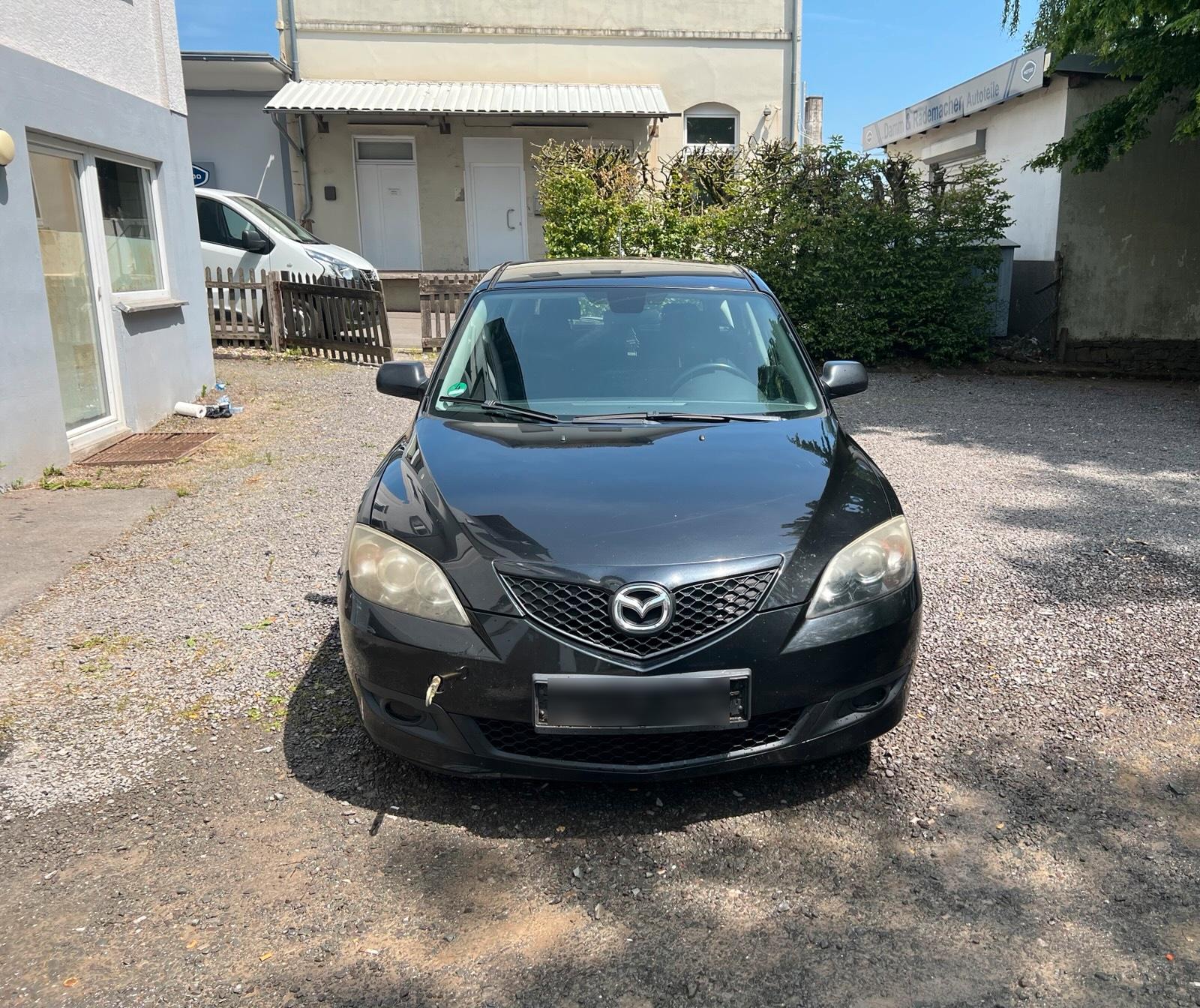 Abbildung des Autos Mazda 3 2006 BK (Defekt)