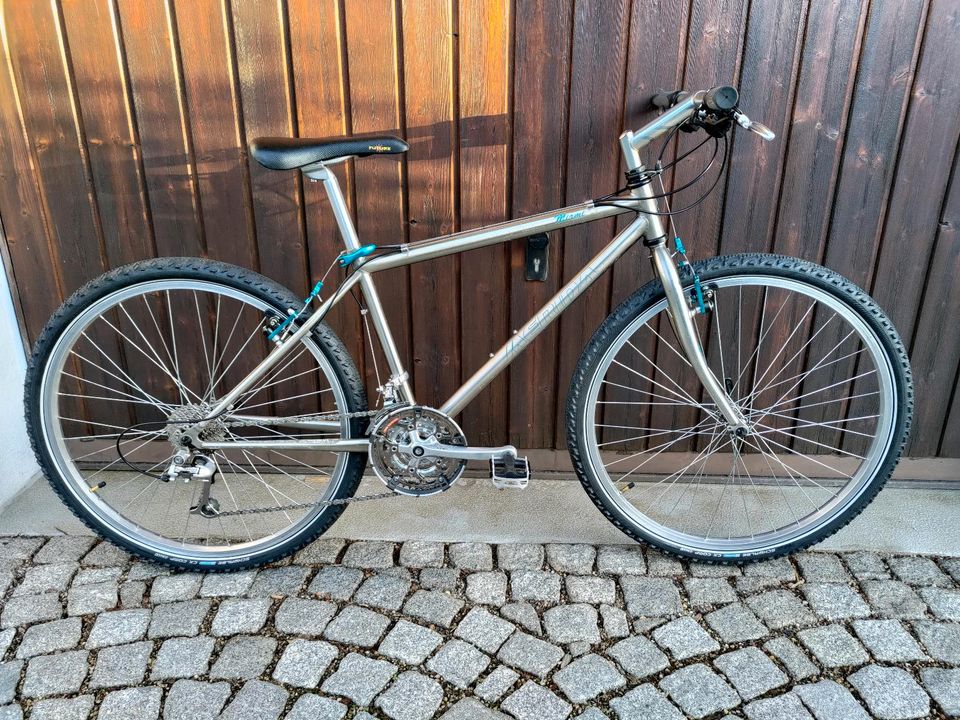 Merida Miami retro MTB 26" Jugendrad Shimano STX Stahlrahmen in Lenting