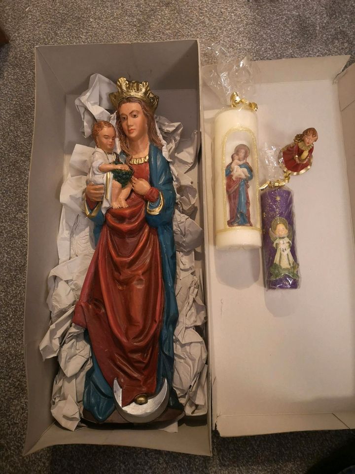 Heilige Maria Figur aus Wachs + 3 weitere Kerzen - Weihnachten in Kerpen