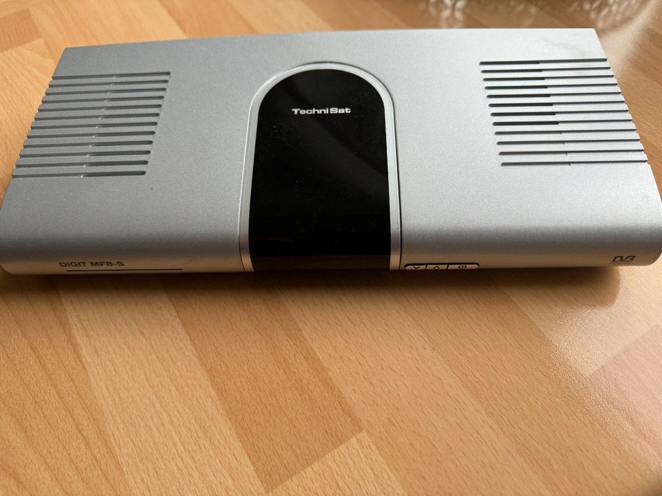 TechniSat digitaler Sat-Receiver in Cloppenburg