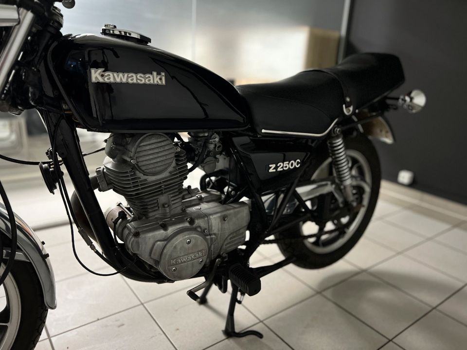 Kawasaki Z 250C Oldtimer EZ 81  original gepflegt in Hennef (Sieg)