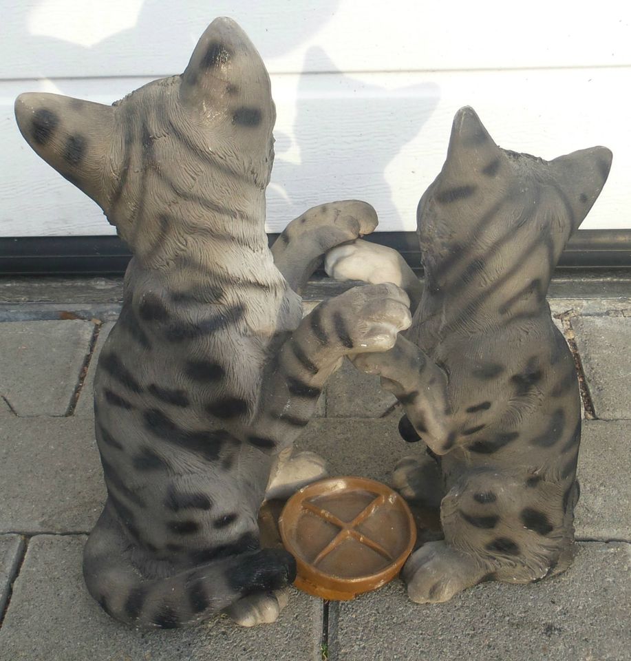 Grosse - Katzen - Figuren - Gartenfigur - 2 Stück - Dekofiguren in Düsseldorf