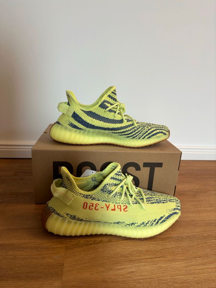 Adidas YEEZY BOOST 350 V2 'SEMI FROZEN YELLOW' US11 1/2 in Ichtershausen