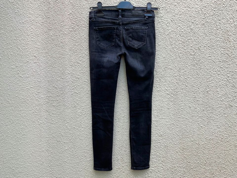 LTB Isabella Jeans schwarz Größe 25 in Nürnberg (Mittelfr)