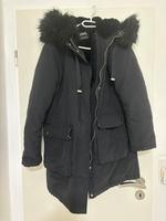 Winterjacke mit Fell ZARA Größe M schwarz Vahr - Neue Vahr Nord Vorschau