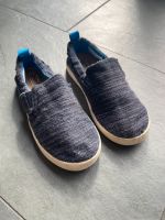 Toms Stoffschuhe Hausschuhe Gr. 28,5 Bayern - Gilching Vorschau