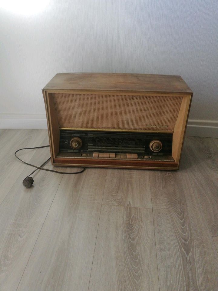 Radio Saba vintage Röhrenradio antik in Denzlingen