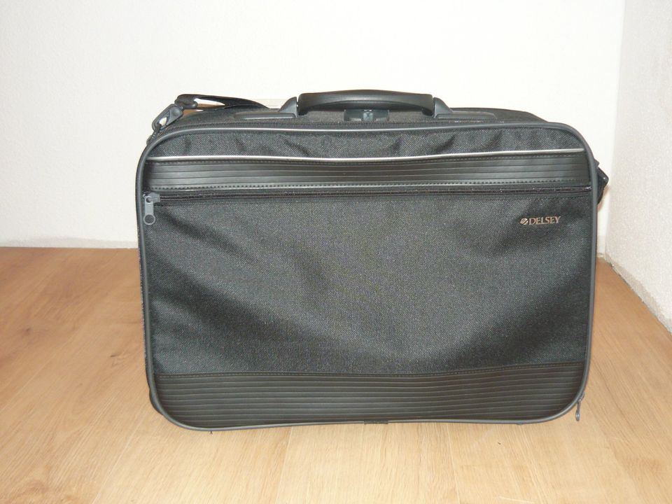 Reise-, Rollkoffer, Suitcase - 37x53x20 - Marke DELSEY in Aachen