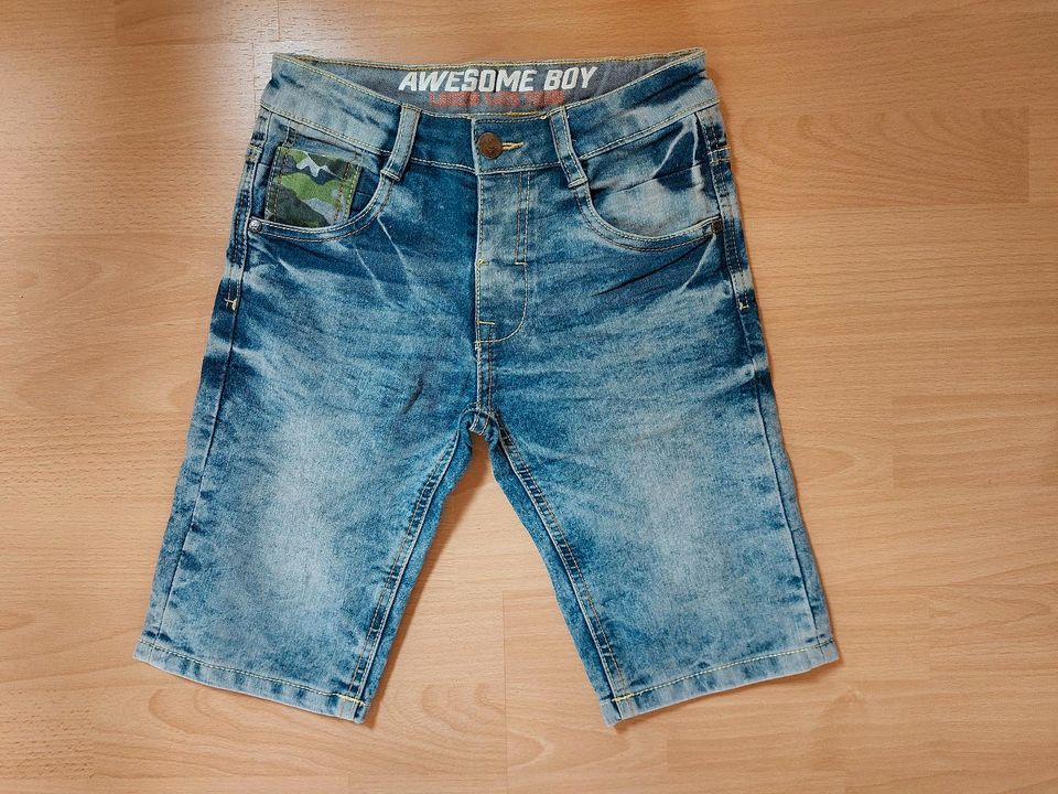 Jeansshorts Gr.128 v.Takko, kurze Jeans Junge, Shorts, Hose in Meerane