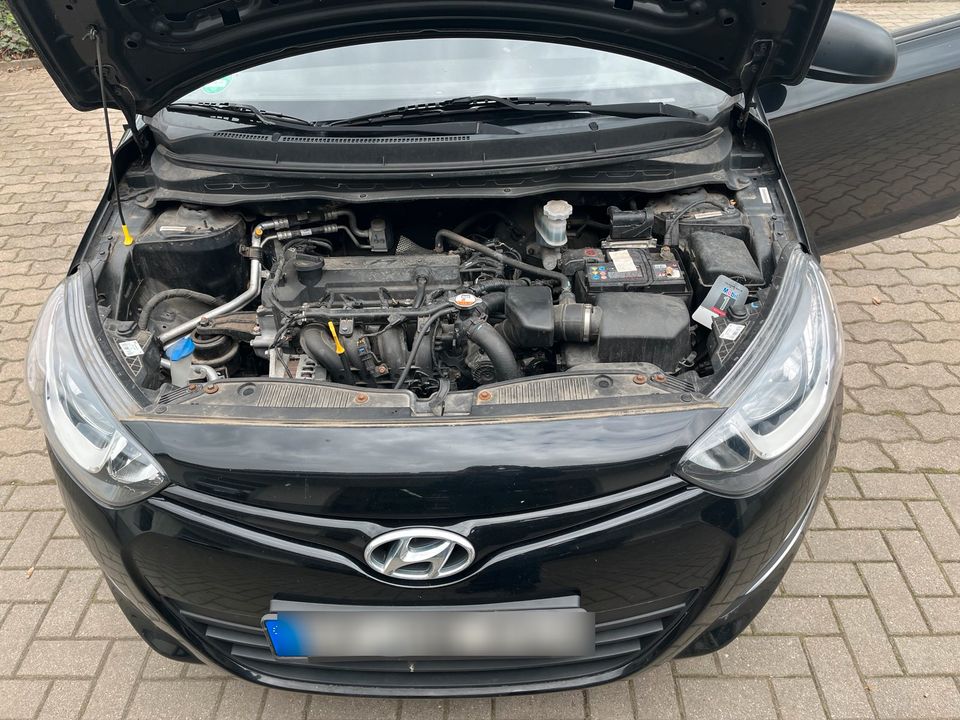 Hyundai i20, Klima, 2013, 63 tkm in Erfurt