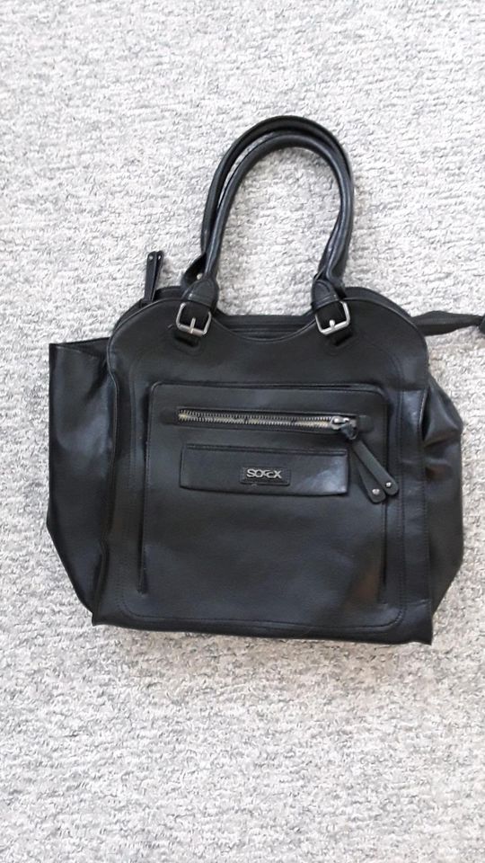 Soccx Bag Tasche Shopper neuwertig schwarz Porto 4,95 Euro in Bernau