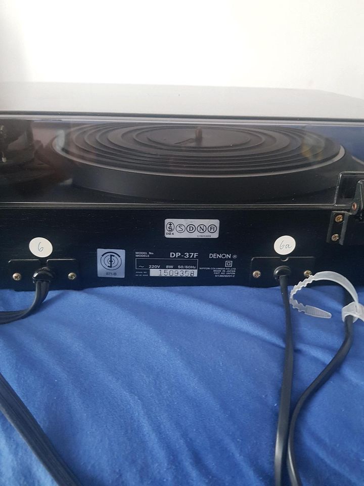 Denon DP -37F Plattenspieler schwarz in Eschborn