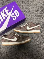 Nike dunk low sb Paisley 44,5 used 8/10 Niedersachsen - Winsen (Luhe) Vorschau