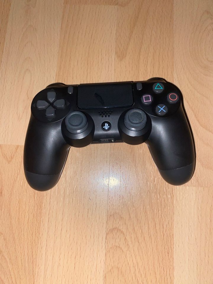 PlayStation 4 in Nördlingen