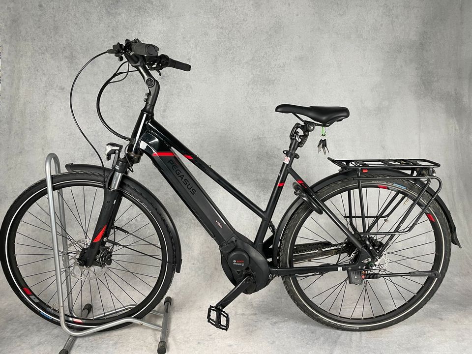 Pegasus Premio Evo 5F Trapez Bosch E-Bike Trekking in Innenstadt - Köln  Altstadt | Gebrauchte Damenfahrräder kaufen | eBay Kleinanzeigen ist jetzt  Kleinanzeigen