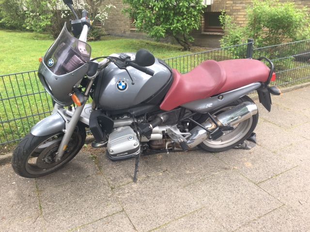 BMW Motorrad wie auf dem Bild in Hamburg