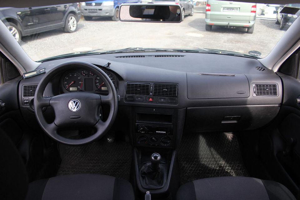 Volkswagen Golf 1.4 Comfortline in Salzkotten