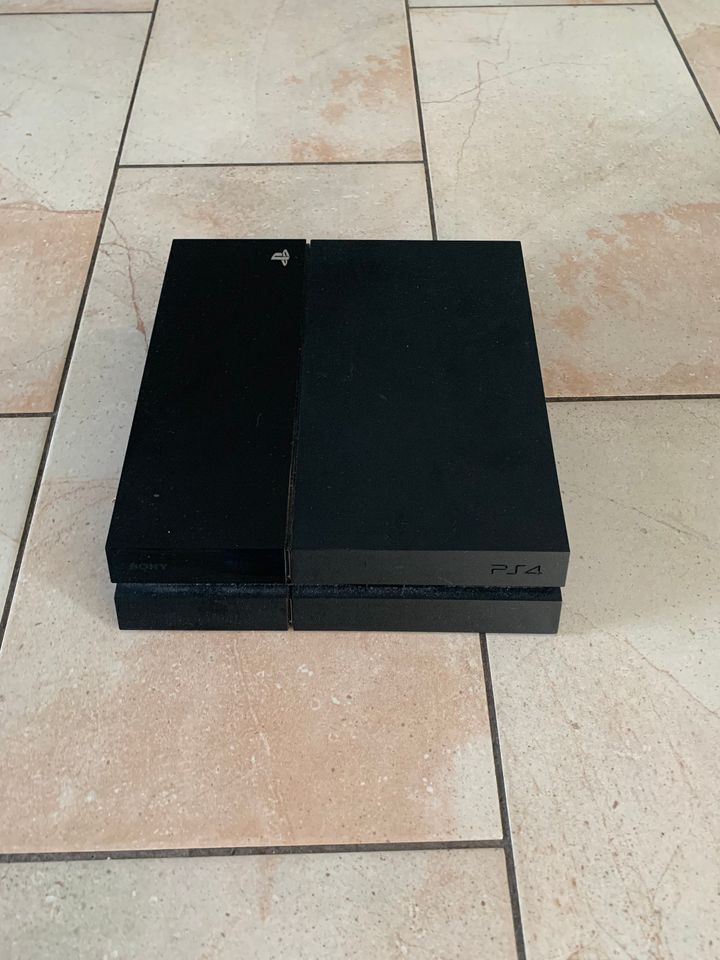 Playstation 4 + Black Controller + HDMI Kabel in Nörvenich