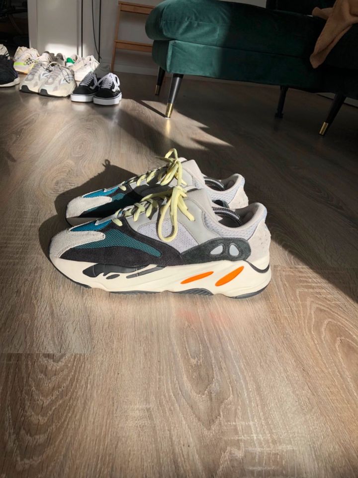 Adidas Yeezy 700 V1 Wave Runner US 9,5 / EU 43 1/3 in München