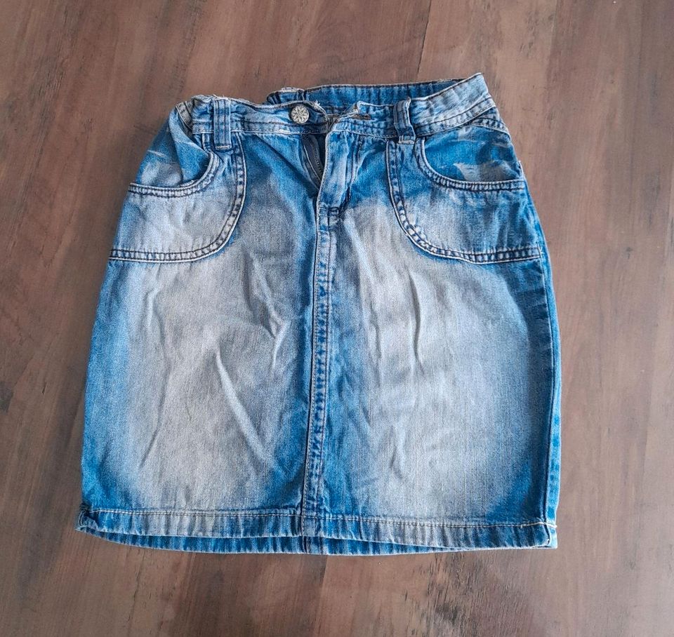 Jeansrock für junge Damen in Bad Tennstedt