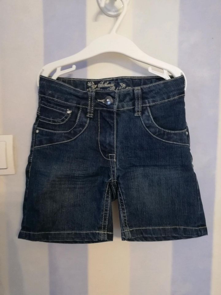 Jeans Shorts kurze Hosen mit Leggings Mädchen Gr 122 in Marl