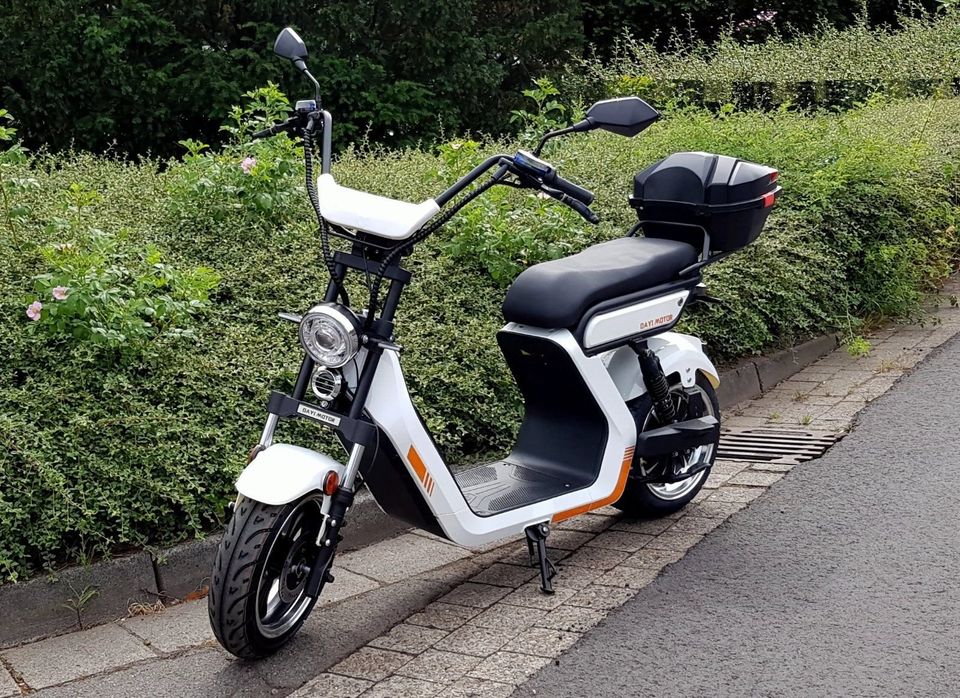 - Dayi E-Baldur 2.0 e-Roller e-Scooter Elektroroller Moped 60 Ah in Ganderkesee