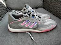 Hallenschuhe Adidas Fevernova Court NEU grau/pink Gr. 42 2/3 Niedersachsen - Beverstedt Vorschau