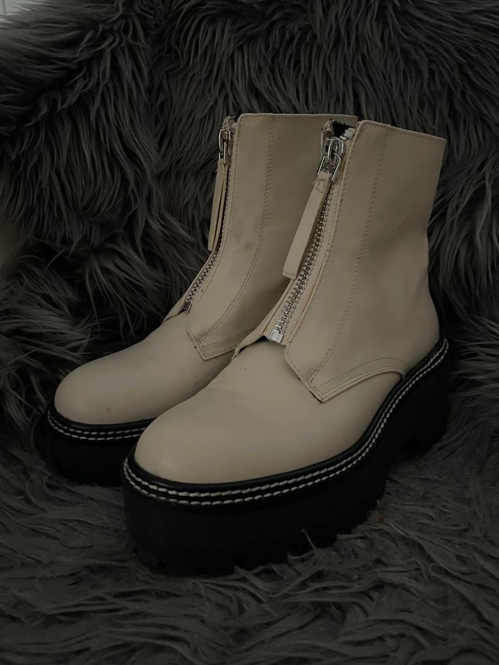 Stiefel Boots Creme Größe 39 H&M in Dresden