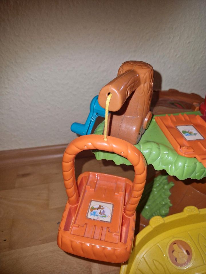 Vtech Baumhaus mit Elefant und Affe in Buxtehude