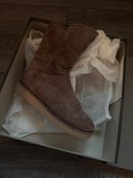 Ugg Stiefel Gr 37 Neu Essen - Essen-Katernberg Vorschau