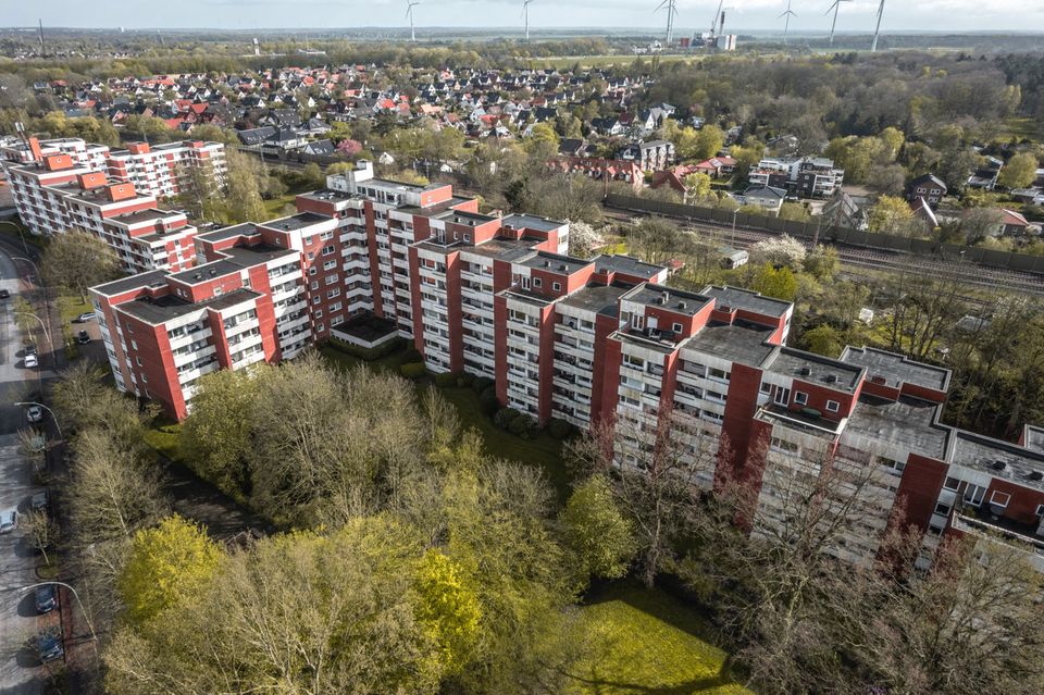 Bremerhaven - Geestemünde // Großzügige Wohnung mit Loggia und Weitblick in Bremerhaven