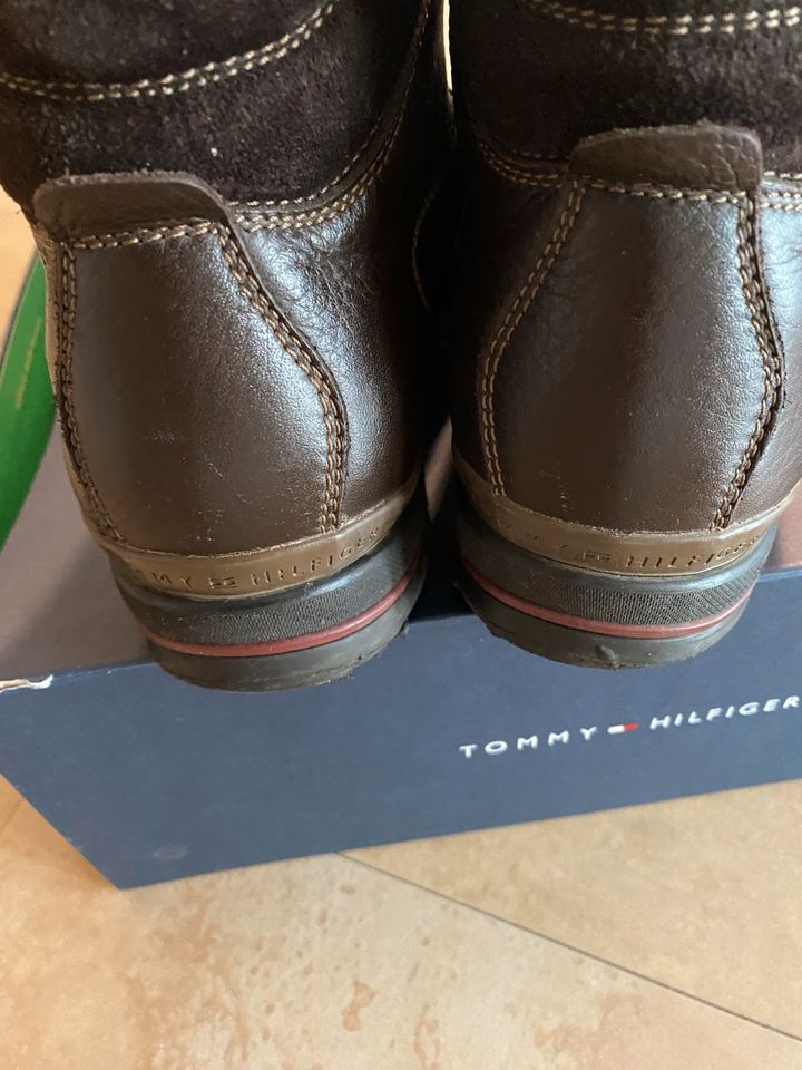 TOMMY HILFIGER Boots Stiefel Schnürschuhe Gr.40 in Neu Duvenstedt-Nord