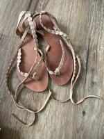 Sandalen / Flip Flops mit Beinriemen, Zara, Größe 37 Eimsbüttel - Hamburg Niendorf Vorschau