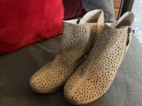 Stiefelette aus Wildleder, Plateauabsatz, Weber ❤️ Niedersachsen - Lüneburg Vorschau