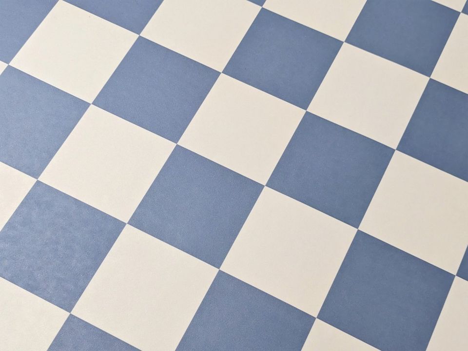PVC Bodenbelag in blau weissem Schachbrett (11,95€/m²), 2m in Weeze