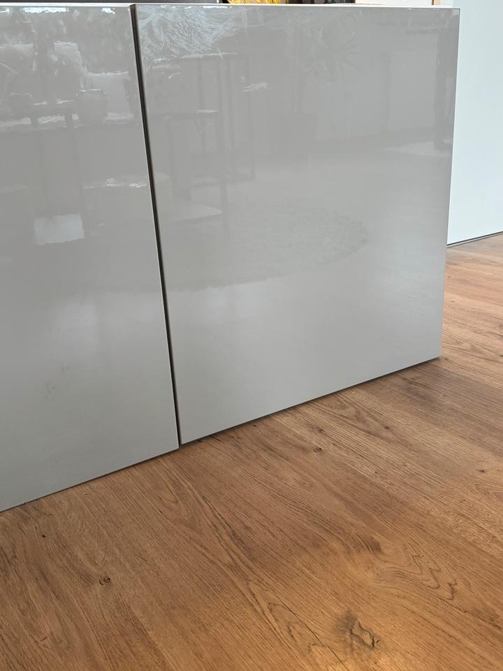 Besta Ikea Hochglanz Sideboard, beige/grau/weiß/kommode/schrank in Oberhausen