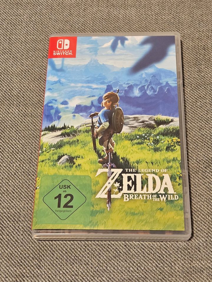 Nintendo Switch mit allen Originalteilen + Zelda BreathoftheWild in Berlin